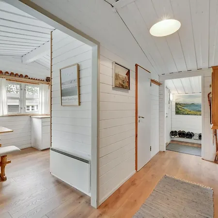 Reima - 220m To The Fjord By Interhome Feriehus